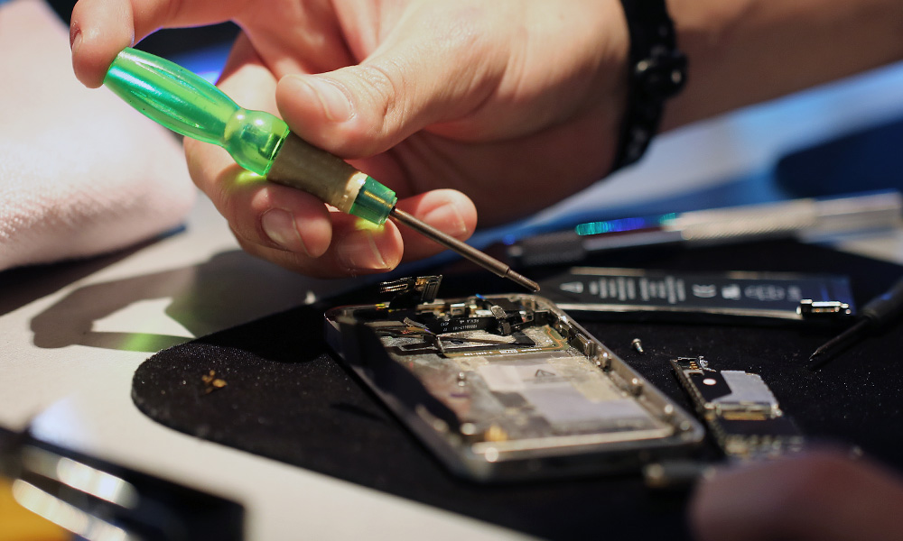 Сервисное обслуживание сотовых телефонов Сервисное обслуживание сотовых телефонов